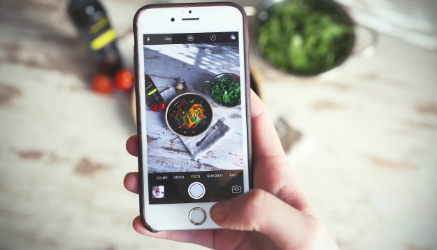 Blog about the quick guide to social media photo sizes in 2022